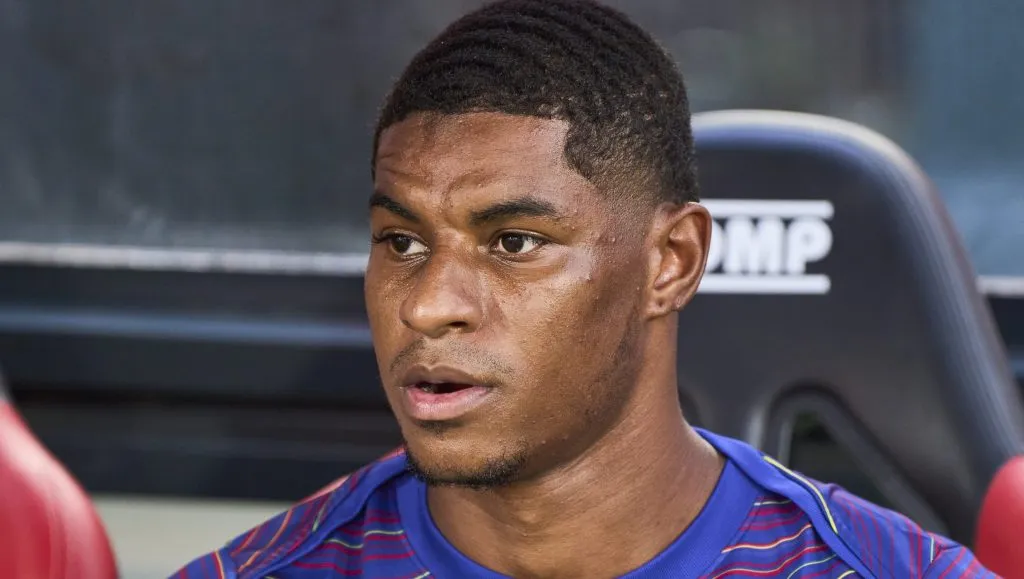 Rashford, jogador de camisa azul