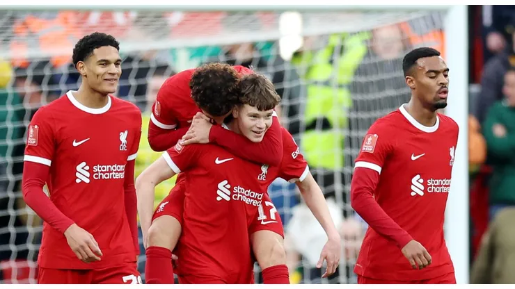 Jogadores do Liverpool (Foto: Clive Brunskill/Getty Images)