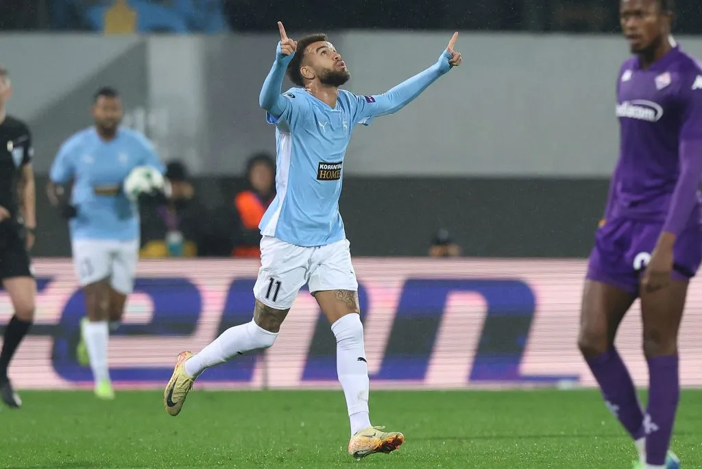 Jajá, atacante brasileiro do Pafos FC- Photo by Gabriele Maltinti/Getty Images