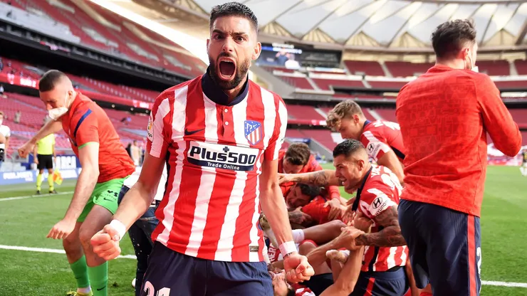 Yannick Carrasco com a camisa do Atlético de Madrid. Foto: Denis Doyle