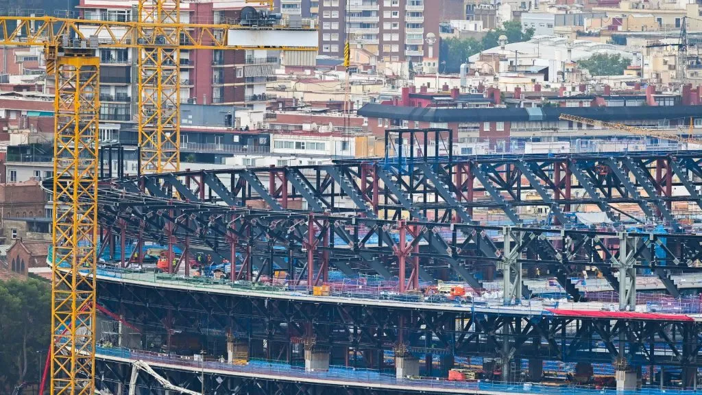 Camp Nou segue em processo intenso de reforma (Foto: David Ramos/Getty Images)
