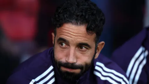 Ruben Amorim, técnico do Manchester United. (Photo by George Wood/Getty Images)