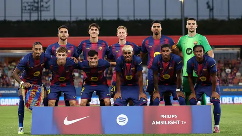 Jogadores do Barcelona antes de duelo da pré-temporada (Foto: Judit Cartiel/Getty Images)