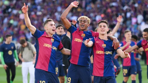 Fermín López, Gavi e Lamine Yamal em jogo. (Foto: David Ramos/Getty Images)