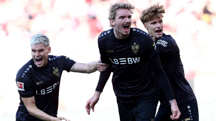 Nick Woltemade comemora o primeiro gol de sua equipe durante a partida da Bundesliga. Foto: Maryam Majd/Getty Images