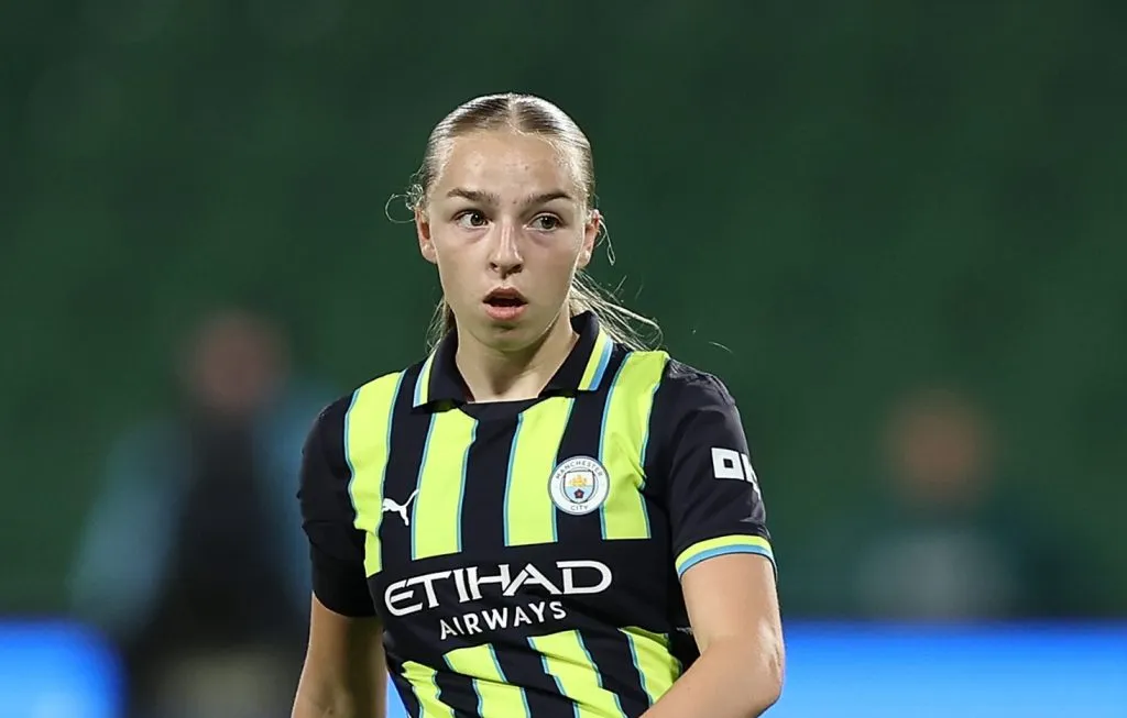 Codie Thomas, do Manchester City