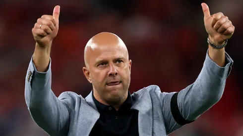 Sob comando de Arne Slot, o atacante italiano busca se firmar como destaque na Premier League após ano de adaptação. (Photo by Michael Steele/Getty Images)