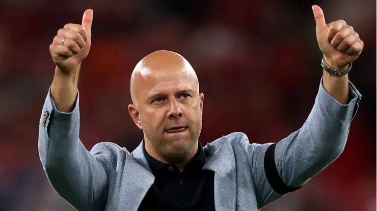 Sob comando de Arne Slot, o atacante italiano busca se firmar como destaque na Premier League após ano de adaptação. (Photo by Michael Steele/Getty Images)
