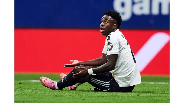 Vinicius Júnior em jogo do Real Madrid. Foto: Juan Manuel Serrano Arce/Getty Images