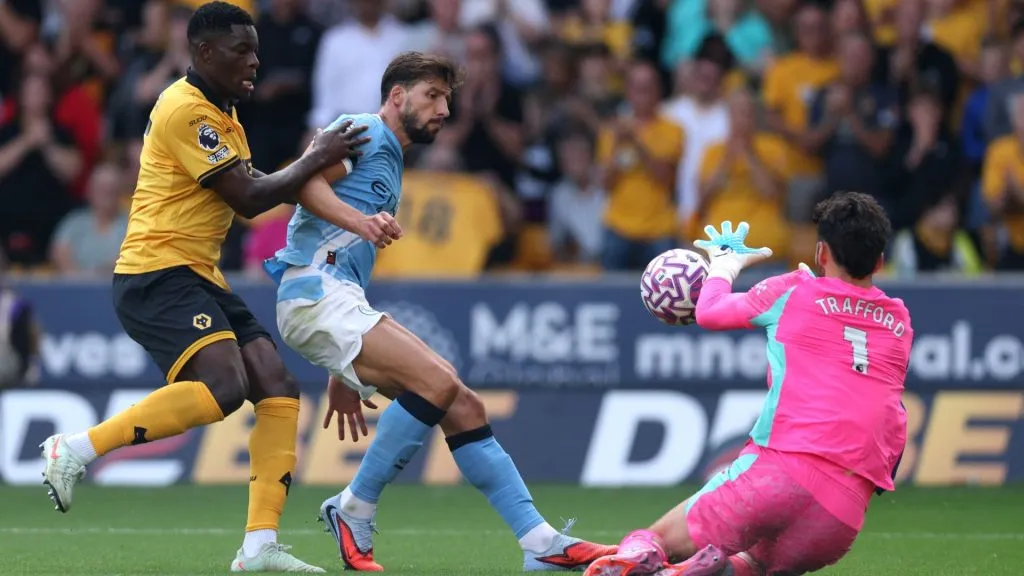 James Trafford foi titular nos dois primeiros jogos da temporada (Foto: Michael Regan/Getty Images)