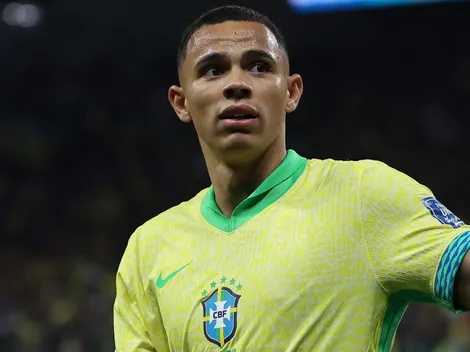 Barcelona terá que vender um jogador para fechar com Vanderson