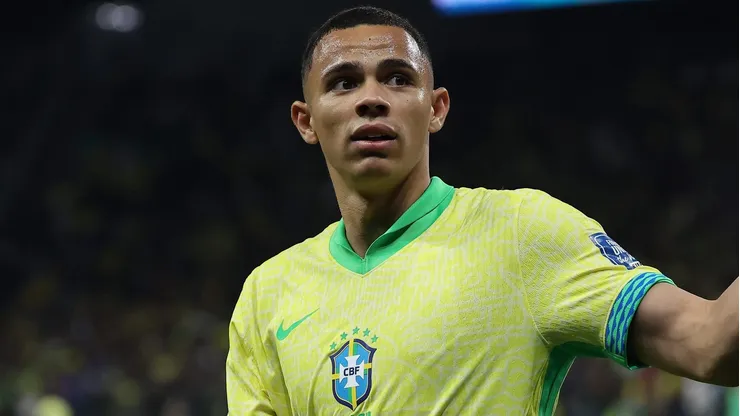 Barcelona precisará se desfazer de um jogador para fechar a contratação de Vanderson (Photo by Wagner Meier/Getty Images)