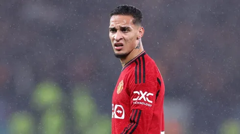 Torcida do Manchester United detona Antony por dificultar acordo com o Real Betis. (Photo by Alex Livesey/Getty Images)