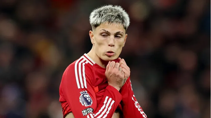 Ex-Manchester United, Garnacho coloca Chelsea acima dos Red Devils após saída. (Photo by Carl Recine/Getty Images)