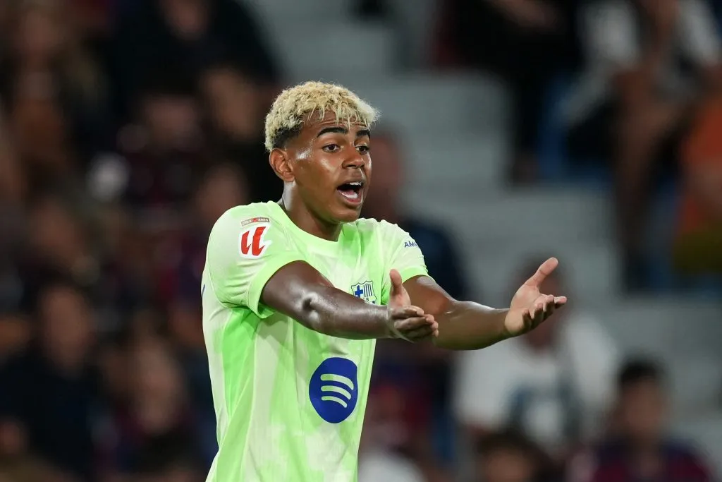 Lamine Yamal, craque do Barcelona. (Photo by Alex Caparros/Getty Images)