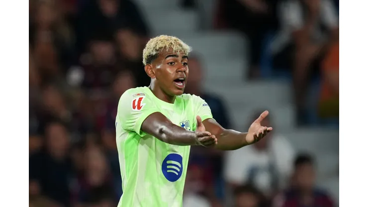 Lamine Yamal, craque do Barcelona. (Photo by Alex Caparros/Getty Images)