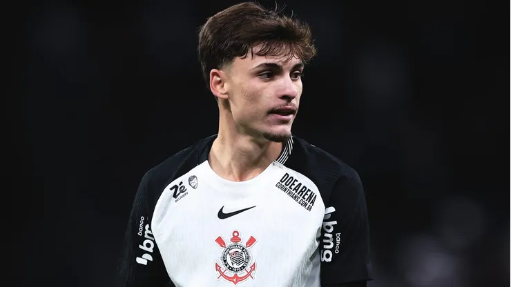 Breno Bidon, meia do Corinthians, está na mira do Manchester United.