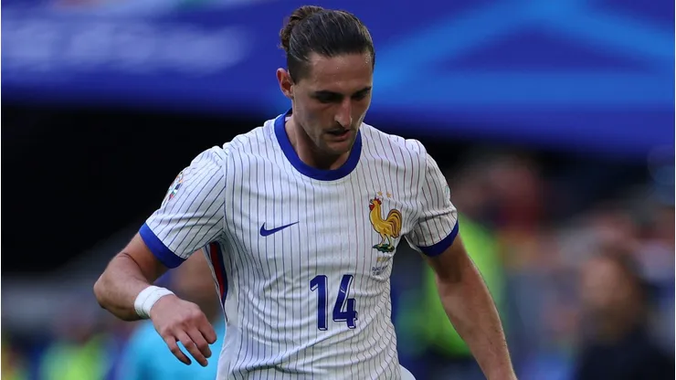 DUSSELDORF, GERMANY - JULY 01: Adrien Rabiot of France in action during the UEFA EURO 2024 round of 16 match between France and Belgium at Düsseldorf Arena on July 01, 2024 in Dusseldorf, Germany. (Photo by Dean Mouhtaropoulos/Getty Images)