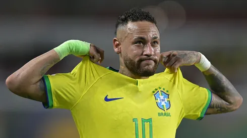 Neymar em ação durante jogo contra a Bolívia nas Eliminatórias (Foto: Pedro Vilela/Getty Images)