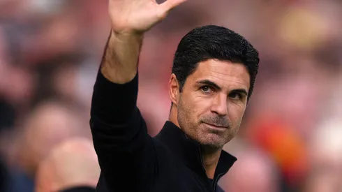 Arsenal negocia Zinchenko com o Nottingham Forest após aval de Arteta. (Photo by Carl Recine/Getty Images)