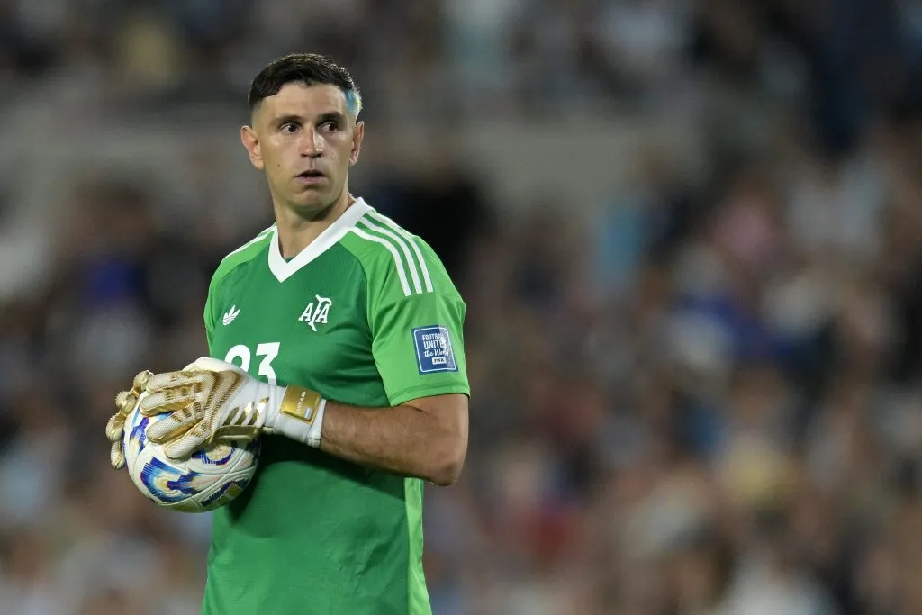 Dibu Martínez, goleiro da Argentina – Photo by Marcelo Endelli/Getty Images