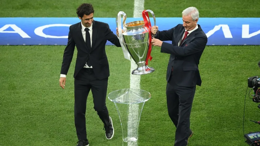 Raúl, alvo do Bayer Leverkusen