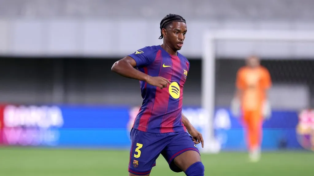 Alejandro Balde jogando pelo Barcelona. Foto:: Paul Miller/Getty Images