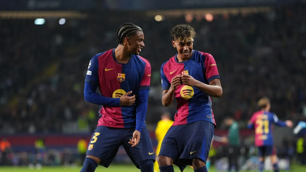 Fanáticos do Barcelona ironizam lesões de Dembélé e Doué, que devem ser desfalques no PSG pela Champions League (Photo by Pedro Salado/Getty Images)