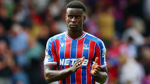Marc Guéhi em jogo do Crystal Palace. (Foto: Eddie Keogh/Getty Images)
