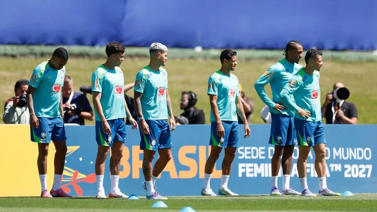 Jogadores durante treinamento na Granja Comary (Foto: Rafael Ribeiro - Divulgação - CBF)