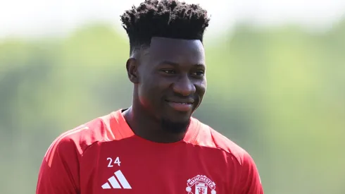 Manchester United chega a acordo para emprestar o goleiro Onana ao Trabzonspor (Photo by Ben Roberts Photo/Getty Images)