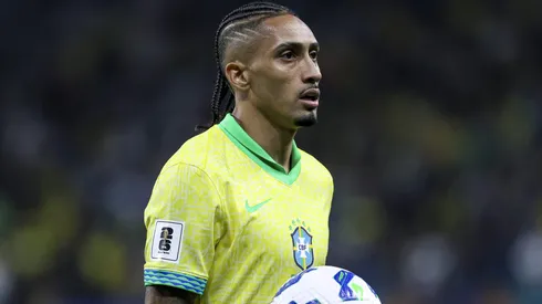 Seleção Brasileira chega para enfrentar o Chile com retrospecto de 52 vitórias em 74 jogos (Photo by Ricardo Moreira/Getty Images)