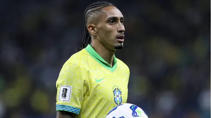 Seleção Brasileira chega para enfrentar o Chile com retrospecto de 52 vitórias em 74 jogos (Photo by Ricardo Moreira/Getty Images)