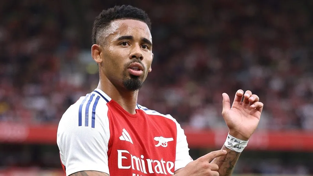 Gabriel Jesus jogando pelo Arsenal. Foto: Warren Little/Getty Images