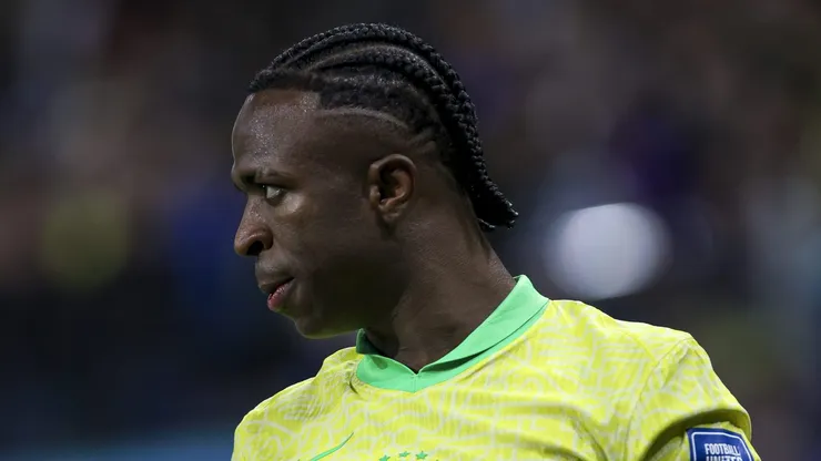 Vinicius Júnior está fora do jogo contra o Chile. Foto: Ricardo Moreira/Getty Images