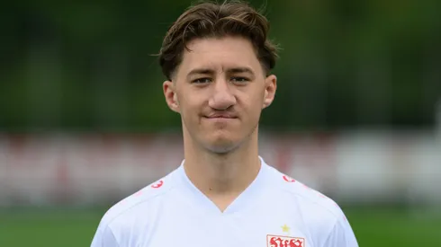 Angelo Stiller deixa o Manchester United de lado e prioriza acordo com o Real Madrid (Photo by Christian Kaspar-Bartke/Getty Images)