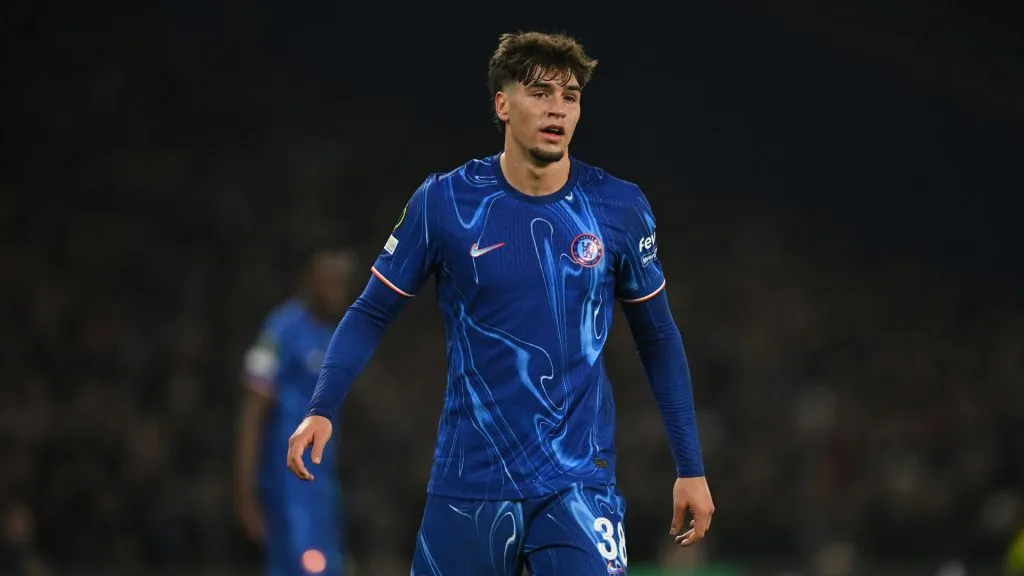 Atualmente no Chelsea, o atacante Marc Guiu já representou o Barcelona. Foto: Mike Hewitt/Getty Imagens