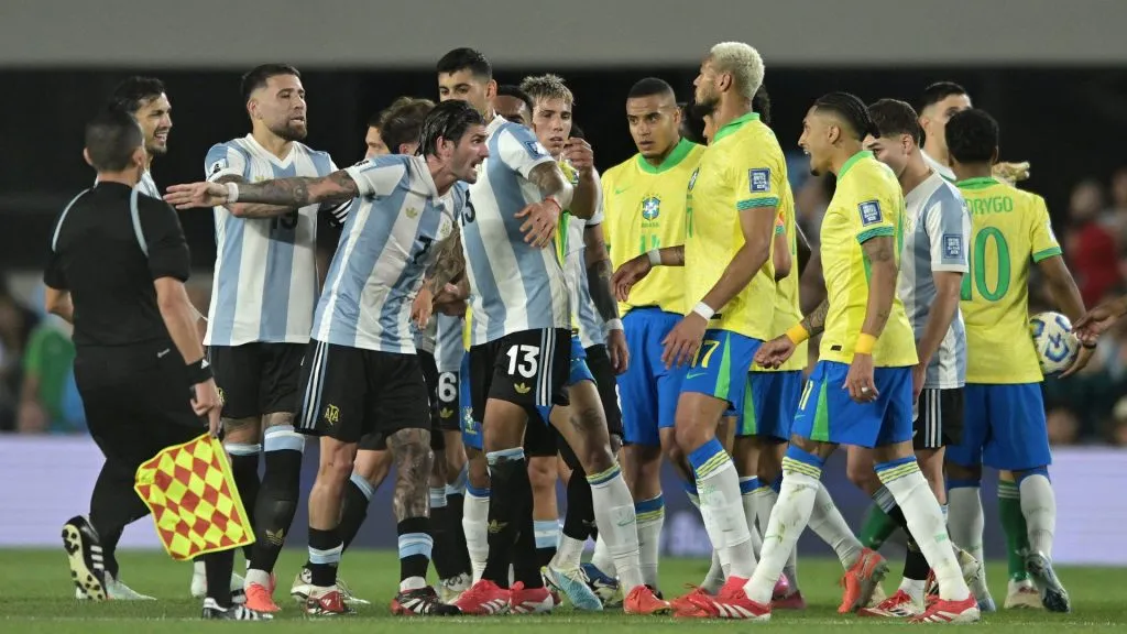 Seleção Brasileira em registro durante goleada sofrida para Argentina nas Eliminatórias (Foto: Marcelo Endelli/Getty Images)