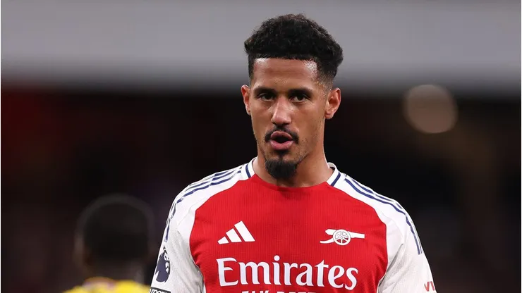 William Saliba em jogo do Arsenal. Foto: Ryan Pierse