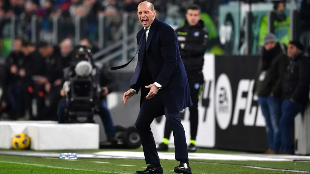 Allegri reage durante a partida da Série A. Foto: Valerio Pennicino/Getty Images
