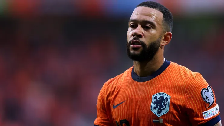Memphis Depay com a camisa da Holanda. Foto: Dean Mouhtaropoulos
