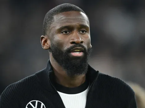 Rüdiger comete falha bizarra em Alemanha x Eslováquia e é criticado