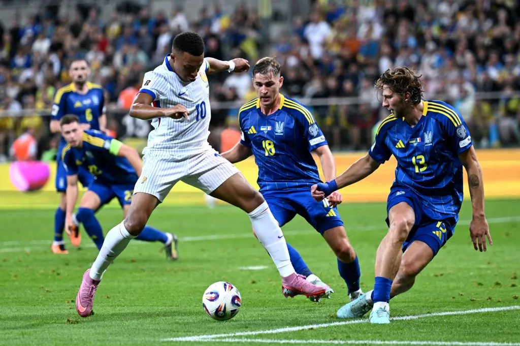 Mbappé em Ucrânia X França. (Photo by Mateusz Slodkowski/Getty Images)