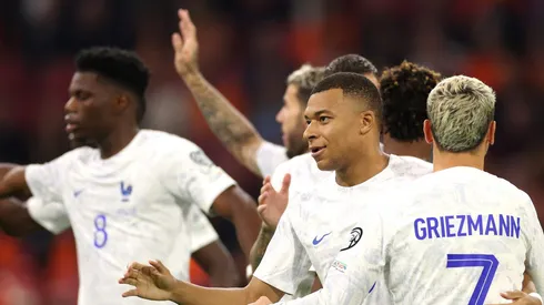 A atual vice-campeã do mundo encara a Ucrânia em Breslávia na abertura das Eliminatórias, liderada por Mbappé e cercada de expectativas. (Photo by Dean Mouhtaropoulos/Getty Images)