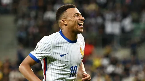 Mbappé em jogo da Seleção Francesa. Foto: Mateusz Slodkowski/Getty Images