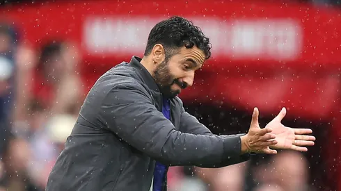 Manchester United pode negociar Maguire com a Saudi Pro League. (Photo by Matt McNulty/Getty Images)