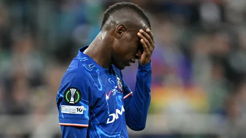 Nicolas Jackson em jogo do Chelsea. (Foto: Stuart Franklin/Getty Images)