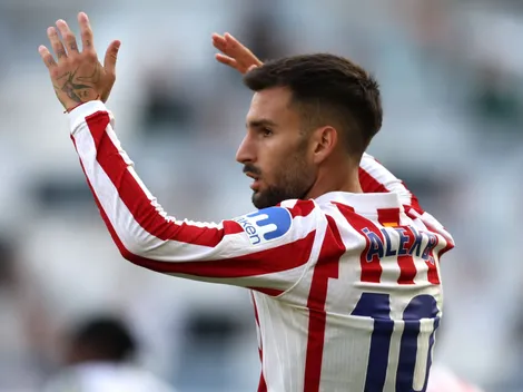 Baena volta a treinar no campo após apendicite