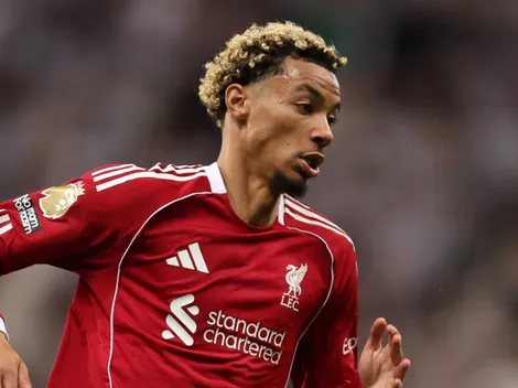 Ekitiké comenta sobre rivalidade no Liverpool com Isak