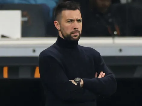 De Jong pode desfalcar o Porto no clássico